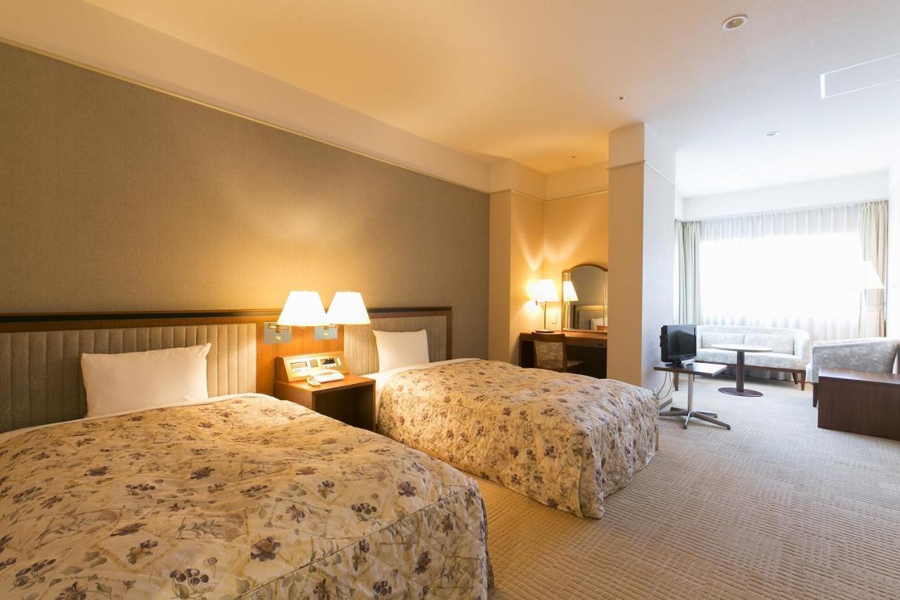 Nakanoshima Plaza Hotel Oszaka Kültér fotó