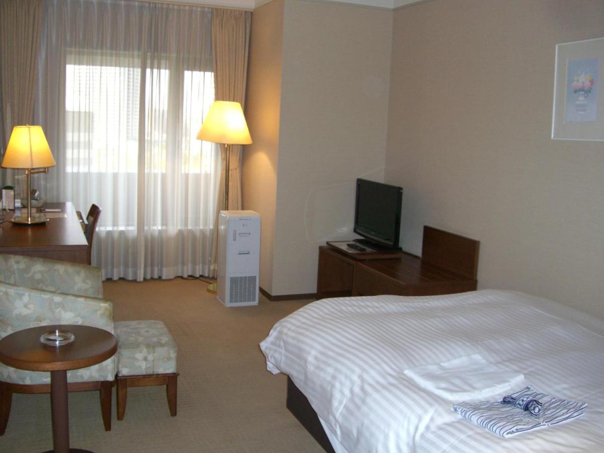 Nakanoshima Plaza Hotel Oszaka Kültér fotó